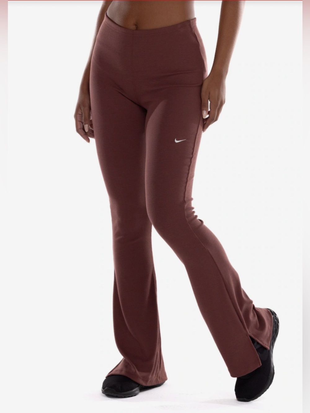 Nike Women's Brown Chill Knit Boot-Cut Flare Ribbed Leggings